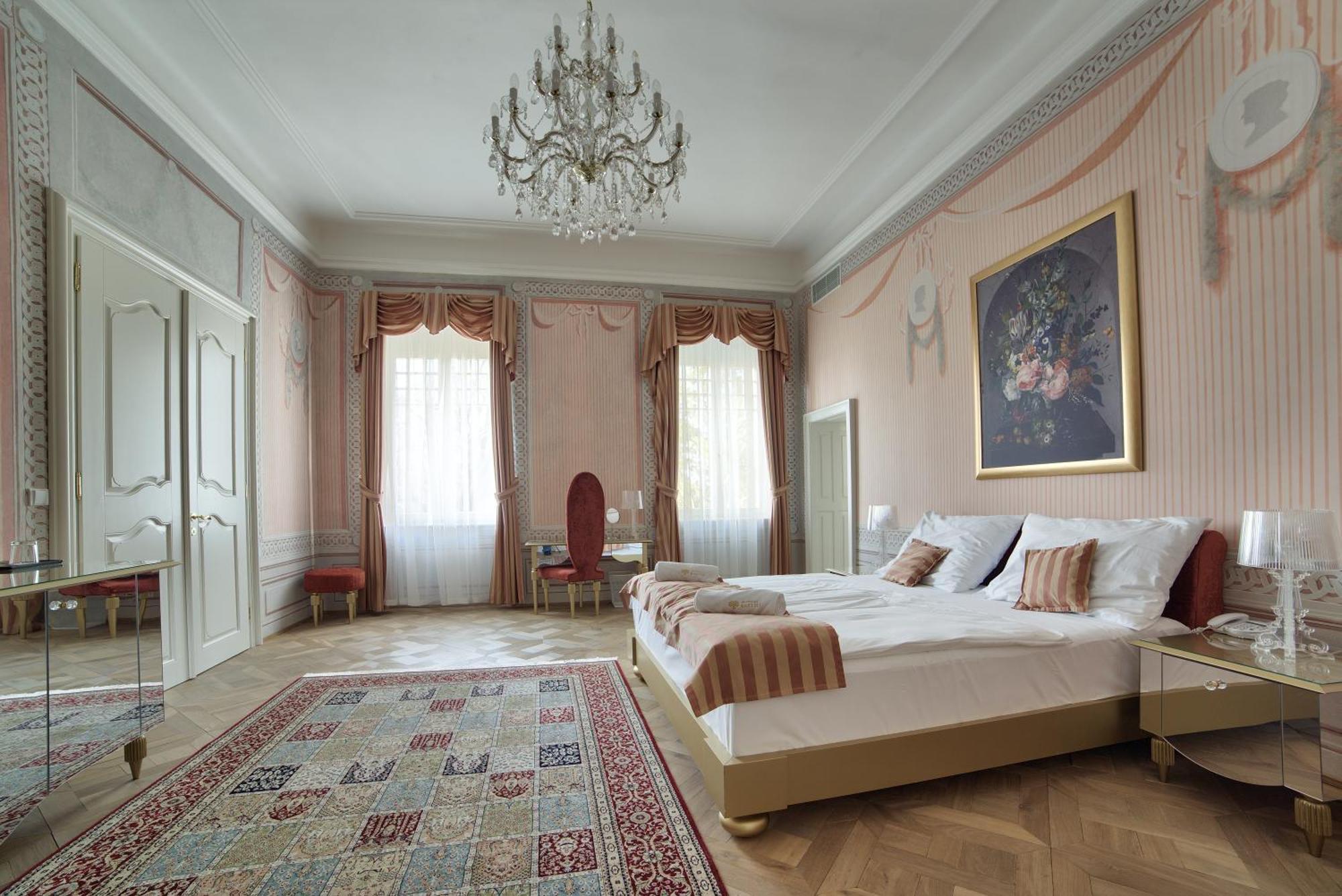 Art Hotel Kastiel Tomasov Room photo